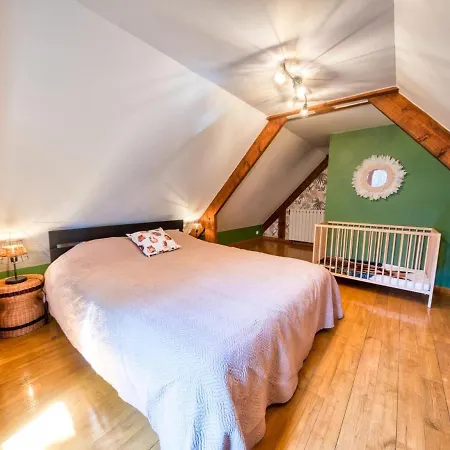 Hébergement de vacances Maison Perigord Noir: Piscine, Ferme Pedagogique, Proche Sites Prehistoriques Et Dordogne - Fr-1-616-325 *